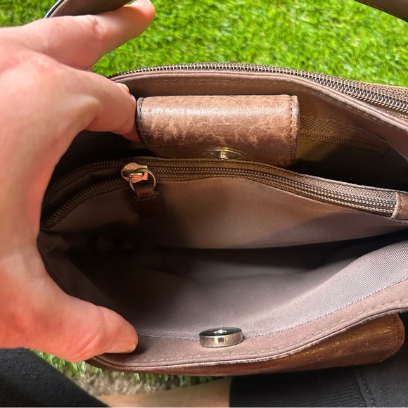 Fossil Brown Leather Hobo Shoulder Bag - Picture 6 of 10